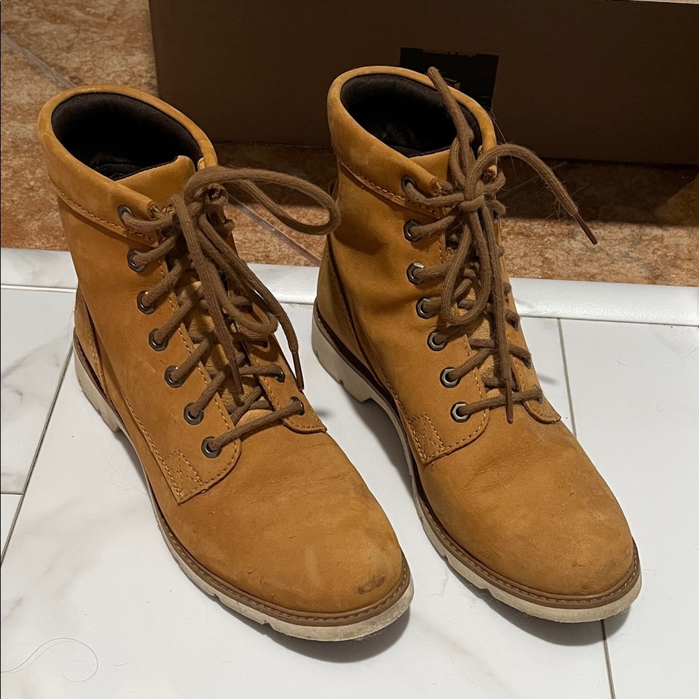Women’s Leather Timberlands